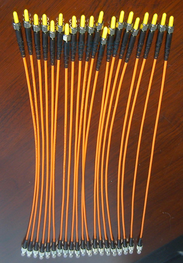 大芯径光纤连接器